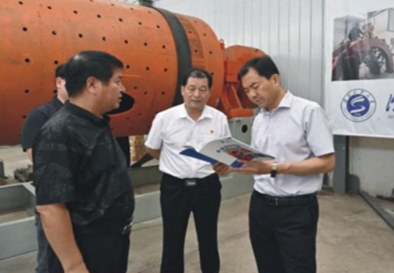 輝縣市委書記劉軍偉蒞臨河南九幺免费版（xīn）機電設備有（yǒu）限公司參觀永磁（cí）直驅球磨機生產