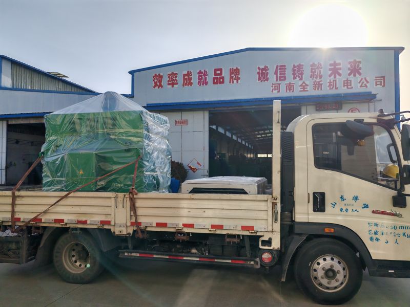 專車給鑽井隊發一套630kw-6變頻電機和變頻（pín）櫃（guì）