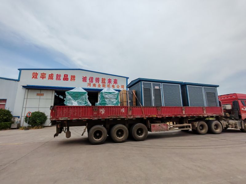 2套1250KVA箱（xiāng）變、630kw-6變頻（pín）電機（jī）和800kva變頻櫃裝車發貨汝（rǔ）陽鑽井（jǐng）隊